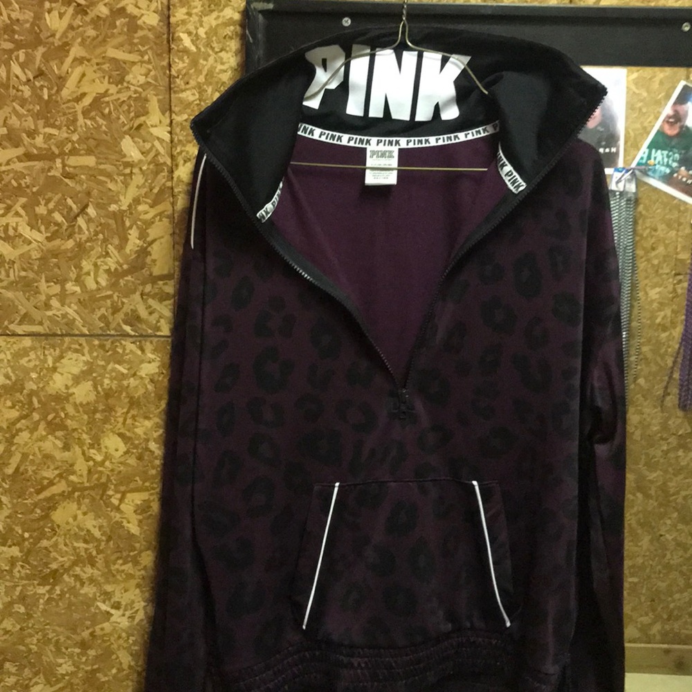 Pink pullover never worn - Picture 2 of 2